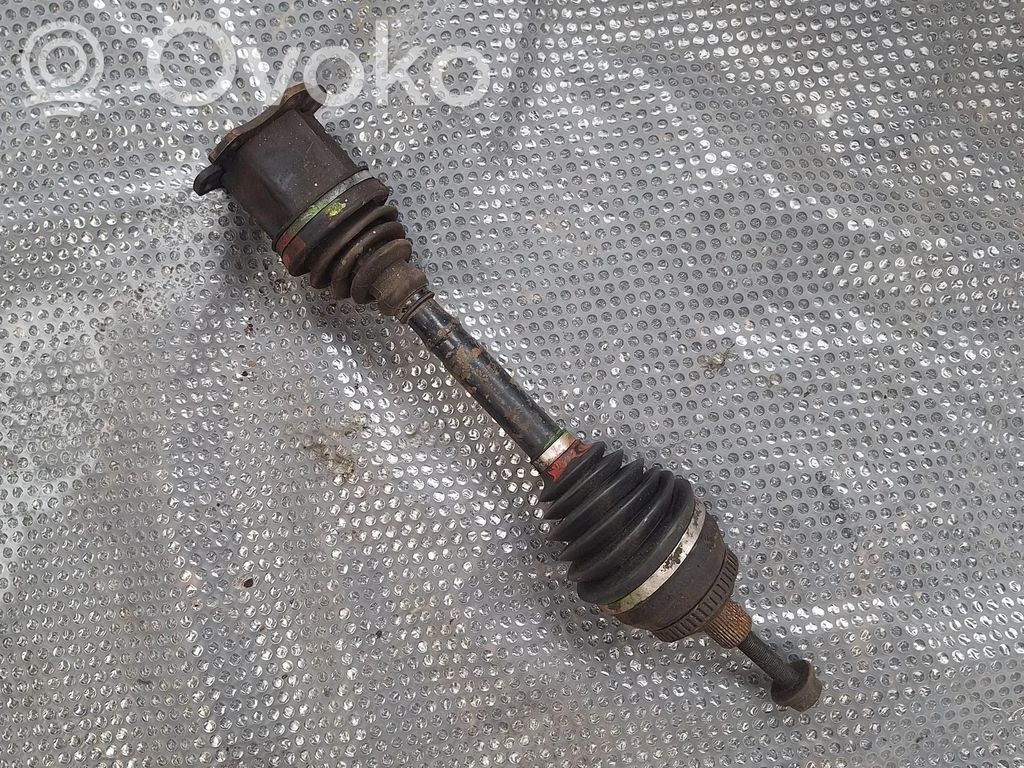 Volkswagen Golf V Priekinis pusašis 