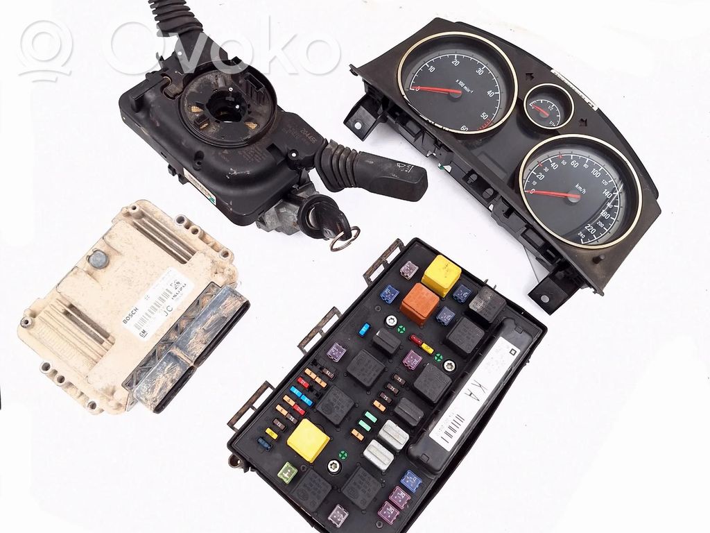 Opel Astra H Kit cu ECU motor și set închidere uși 