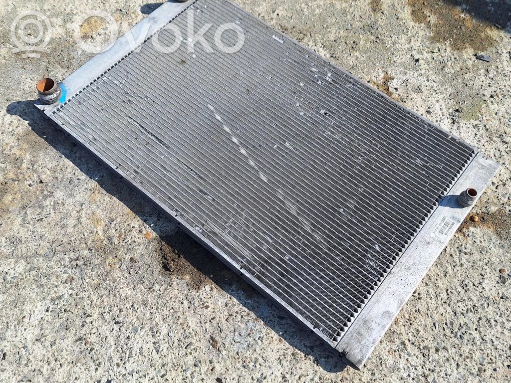Audi A8 S8 D3 4E Aušinimo skysčio radiatorius 