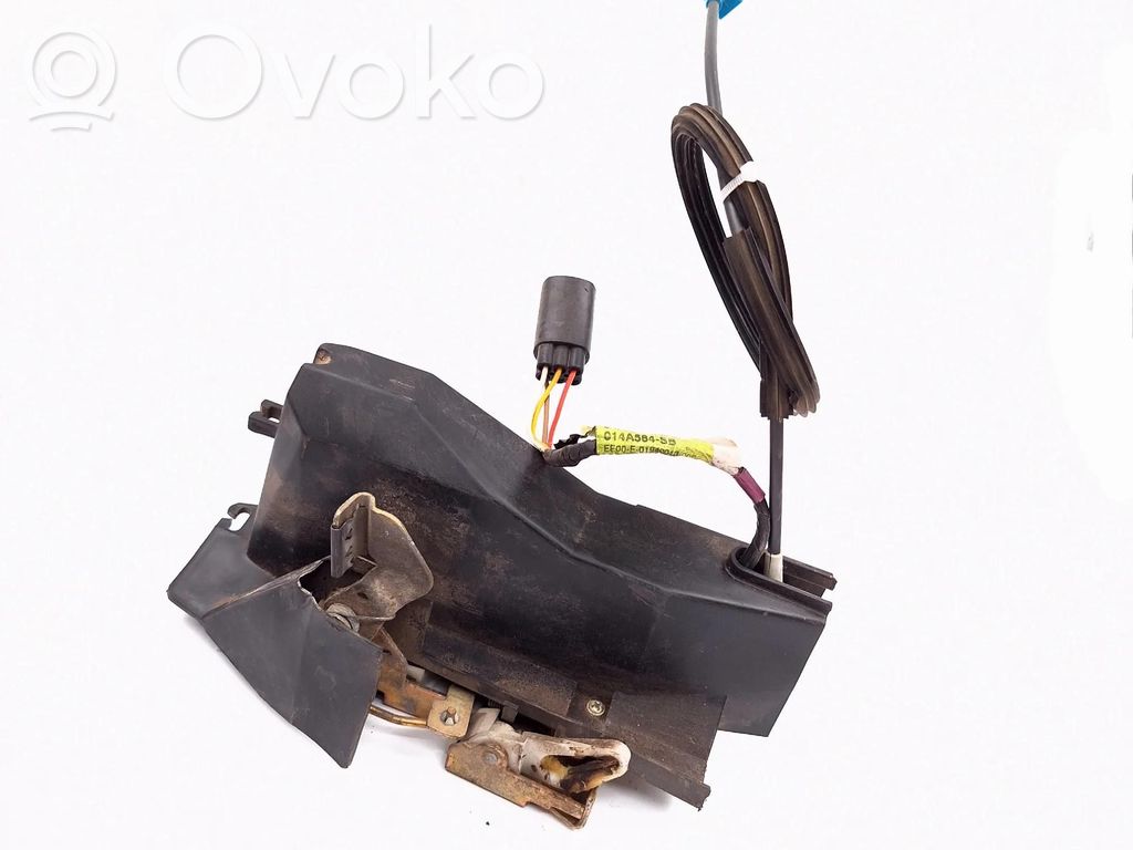 Ford Escort Etuoven lukko (kahvan vieressä) 