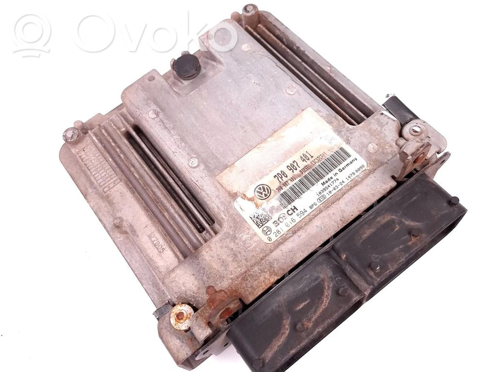 Volkswagen Touareg I Engine control unit/module ECU 