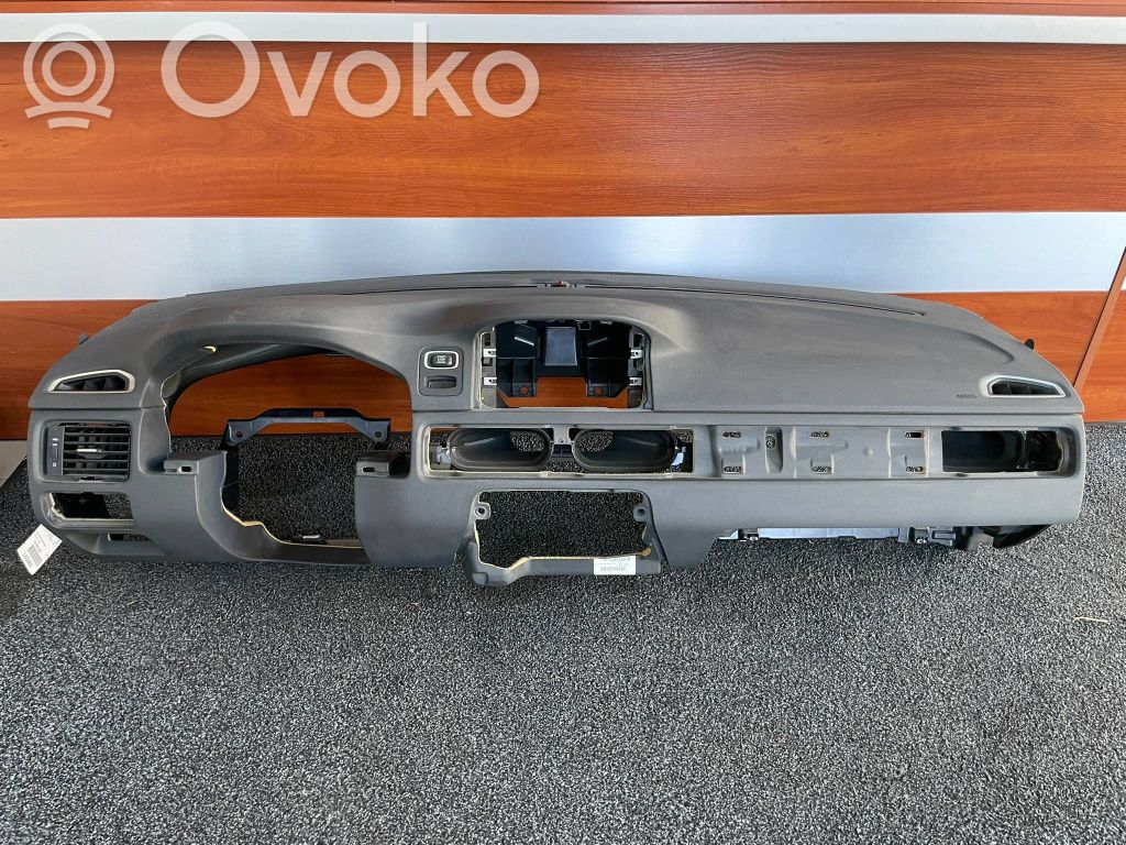 Volvo V70 Panel de instrumentos 