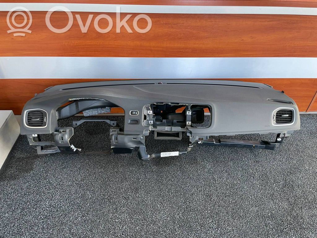 Volvo V60 Panelis 