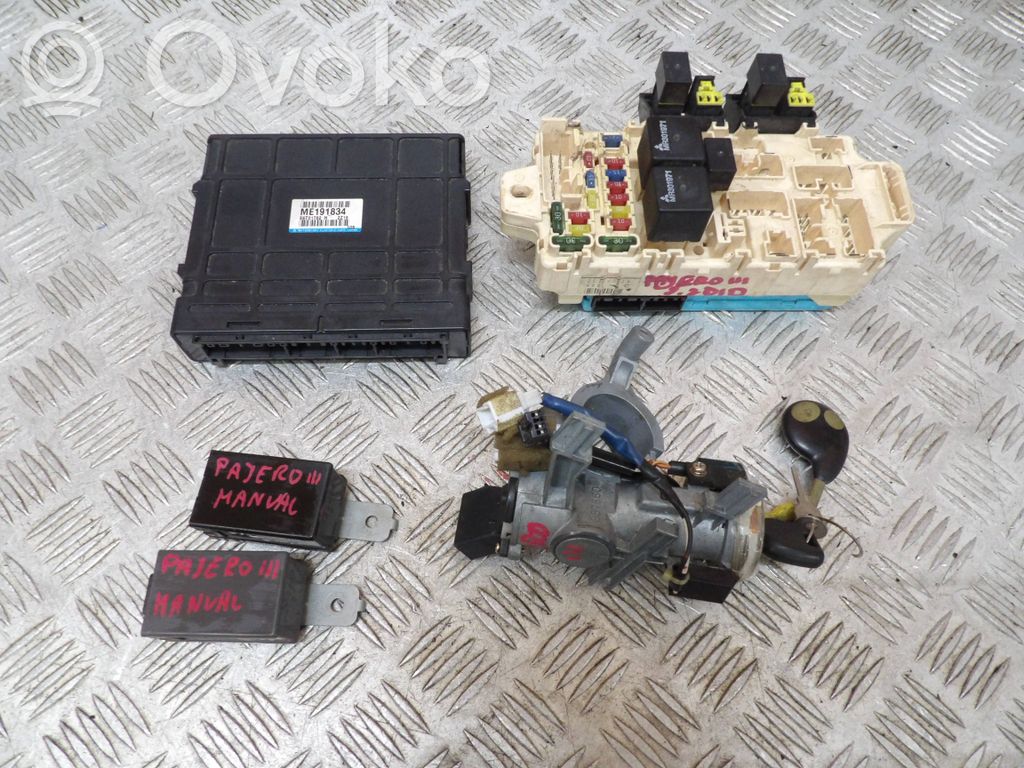 Mitsubishi Pajero Engine control unit/module 