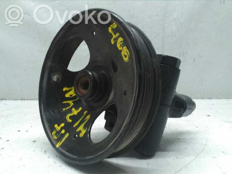 Volvo 460 Vairo stiprintuvo siurblys 