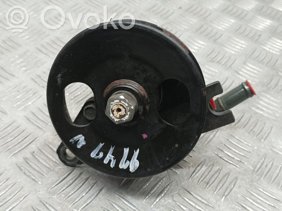 KIA Shuma Ohjaustehostimen pumppu 
