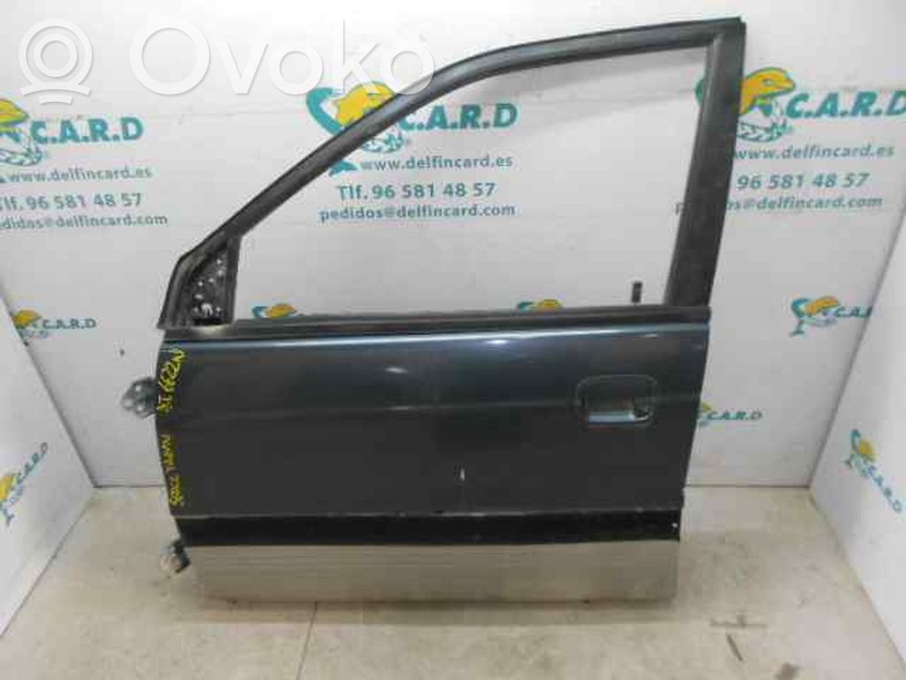 Mitsubishi Space Wagon Puerta delantera 