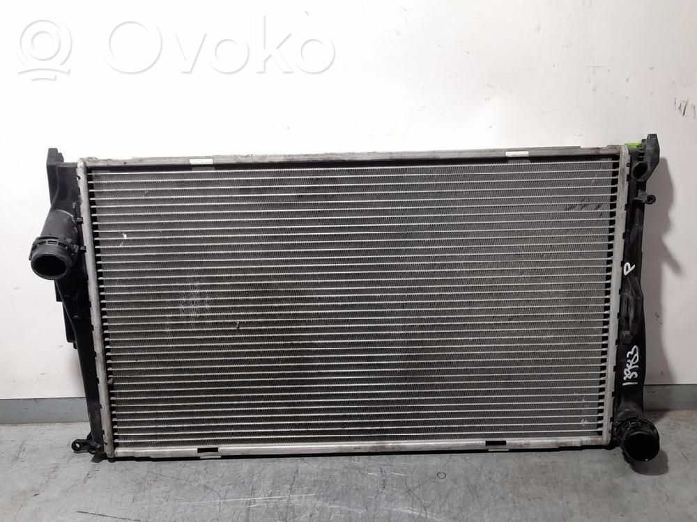 BMW 3 E90 E91 Coolant radiator 