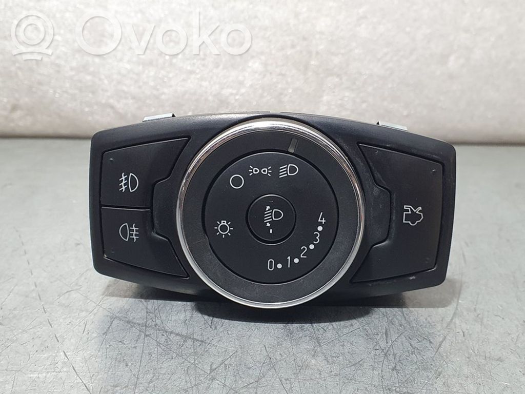 Light switch   E4B513A024BC,10140378