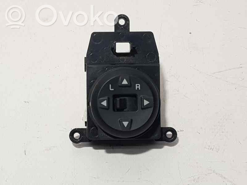 KIA Rio Sivupeilin kytkin 