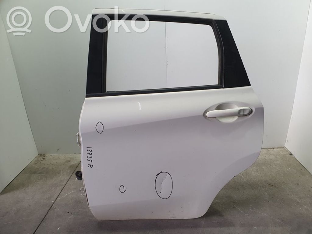 Nissan Note (E12) Galinės durys 