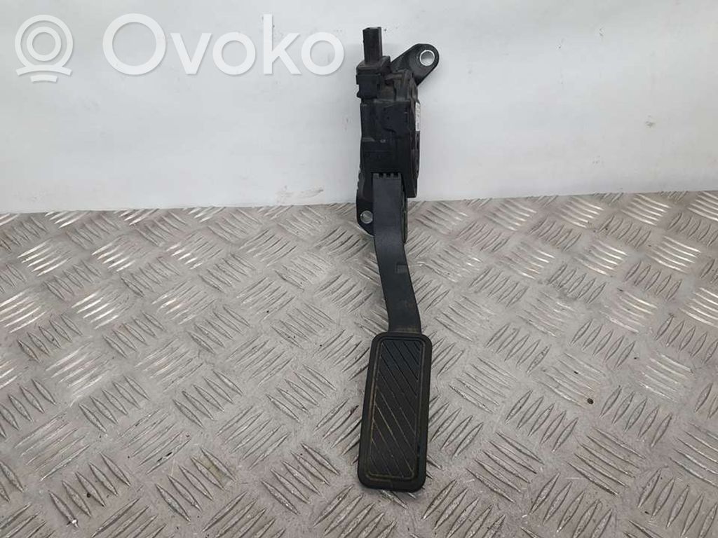 Akceleratoriaus pedalas   E3B19F836A3A,6PV01274101