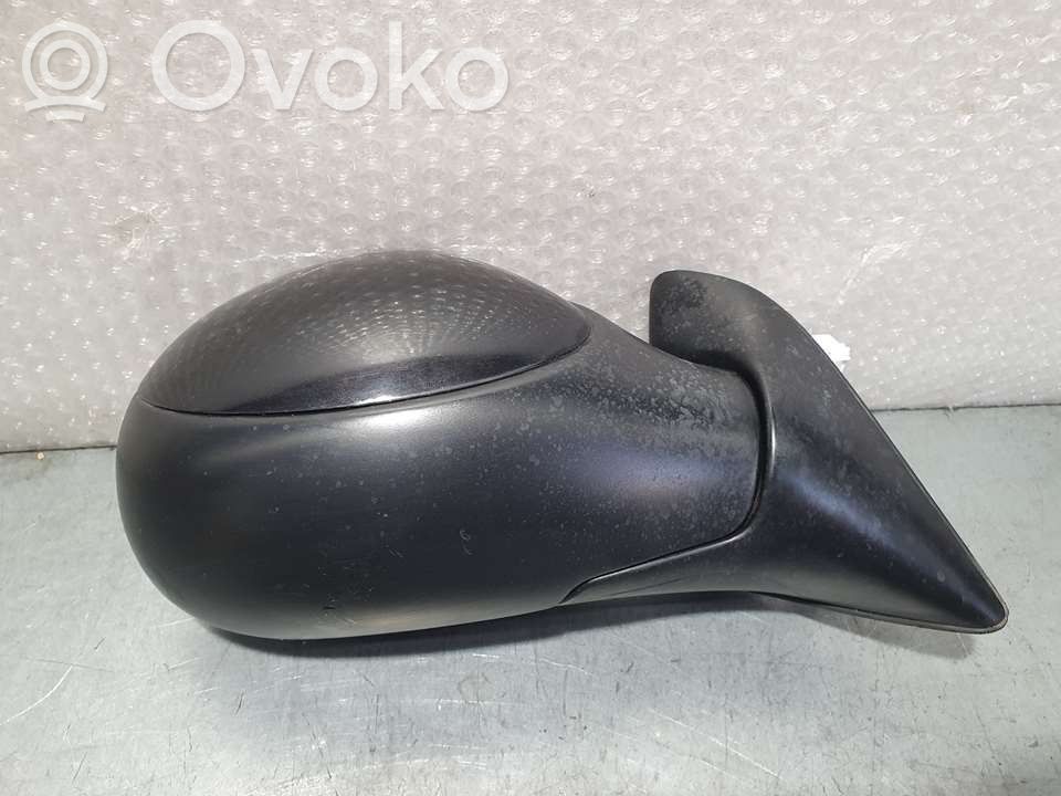 Citroen Xsara Picasso Front door electric wing mirror 