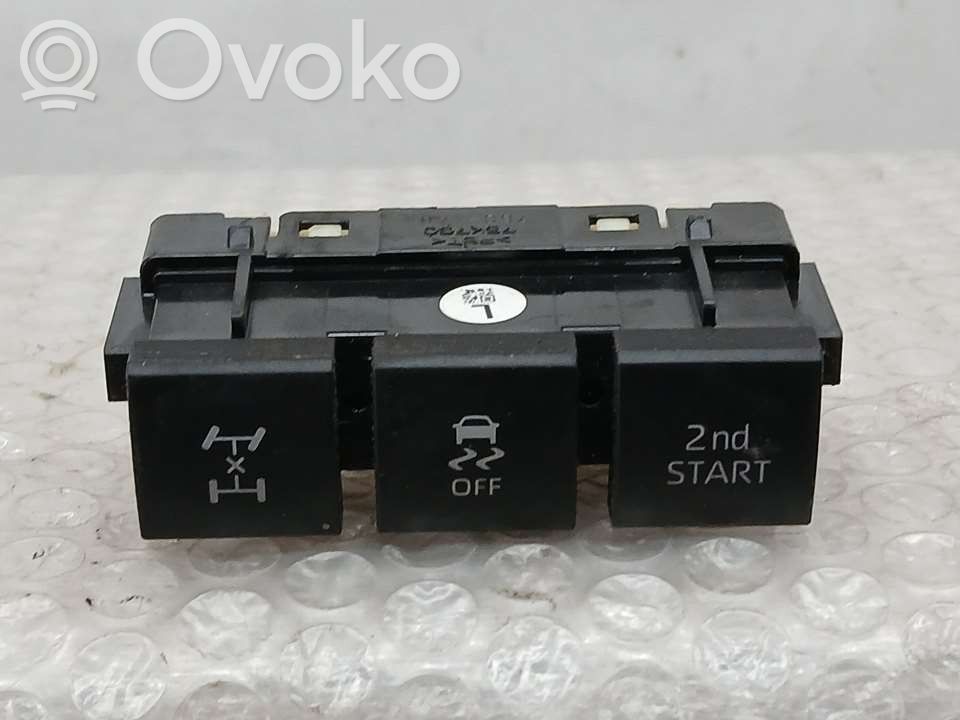 Przyciski multifunkcyjne   7601A83,75K760