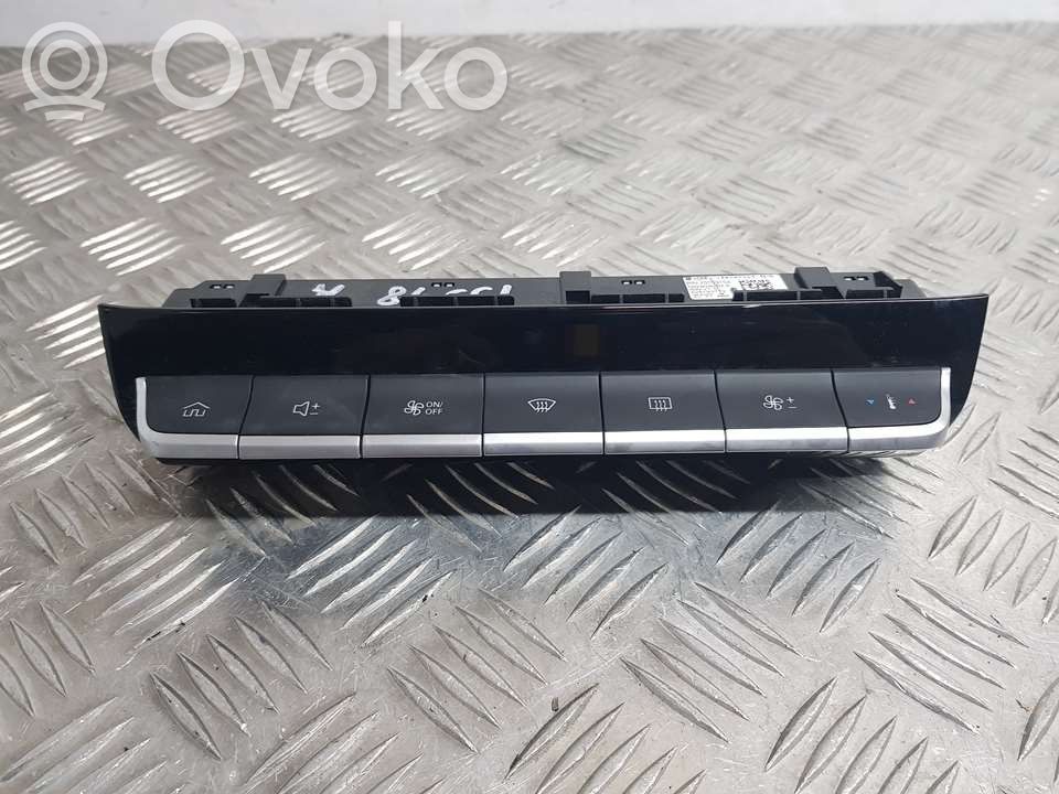 Multifunctional control switch/knob   10703154