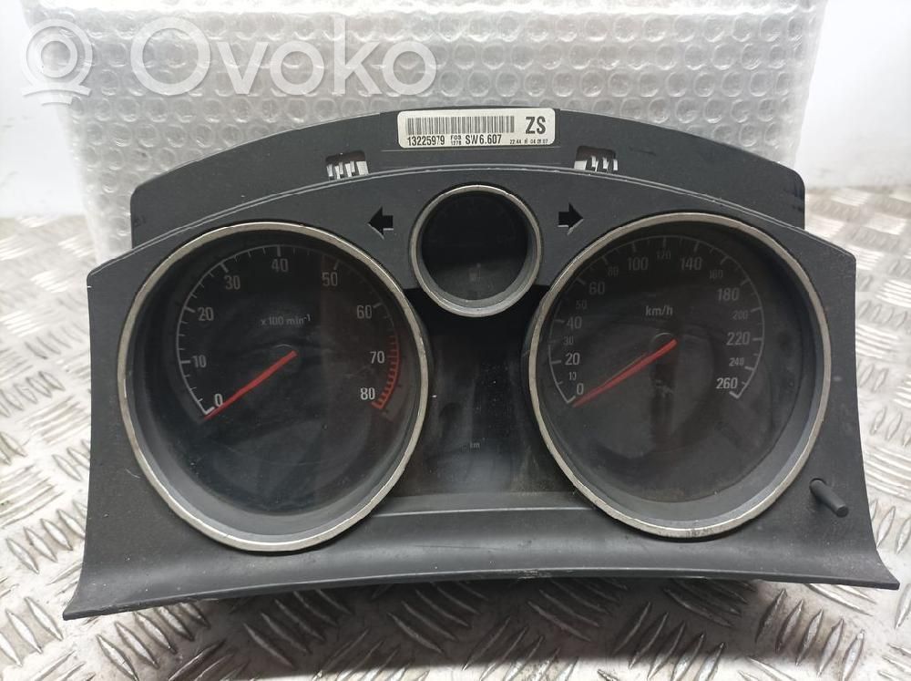 Opel Astra H Tachimetro (quadro strumenti)