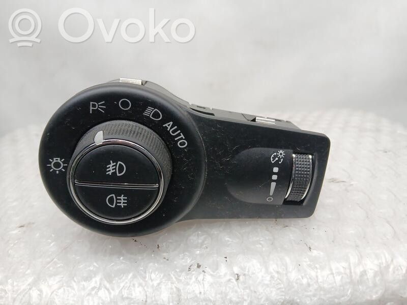 Jeep Cherokee Light switch 