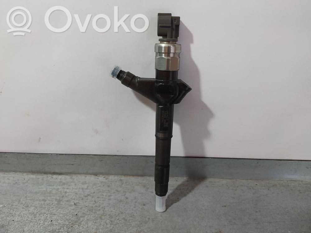 Nissan Almera N16 Injektor Einspritzdüse 