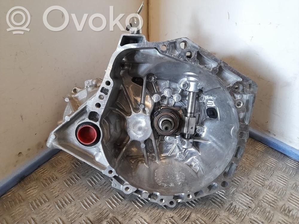 Peugeot 108 Cutie viteze manuală cu 5 trepte
