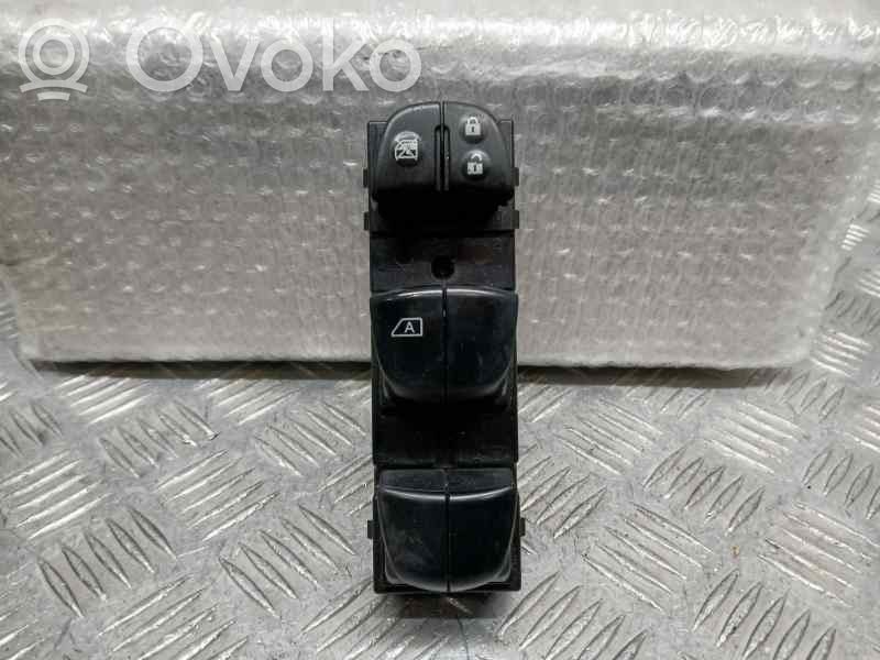 Nissan Juke I F15 Comutator comandă geamuri electrice 