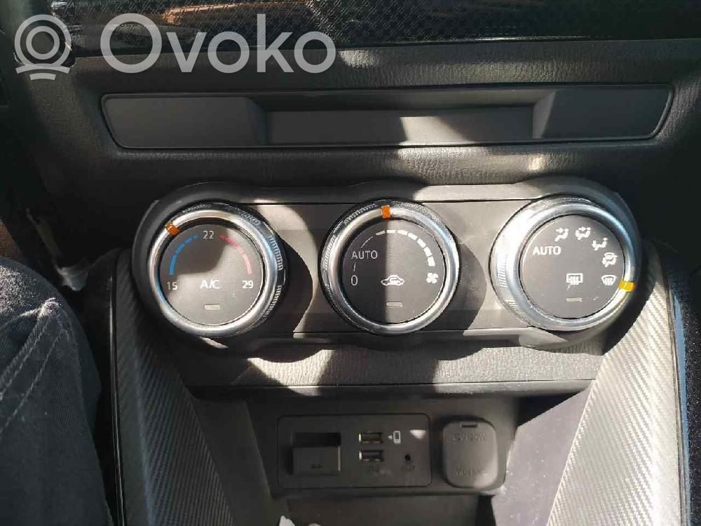 Climate control unit   DG7N61190E