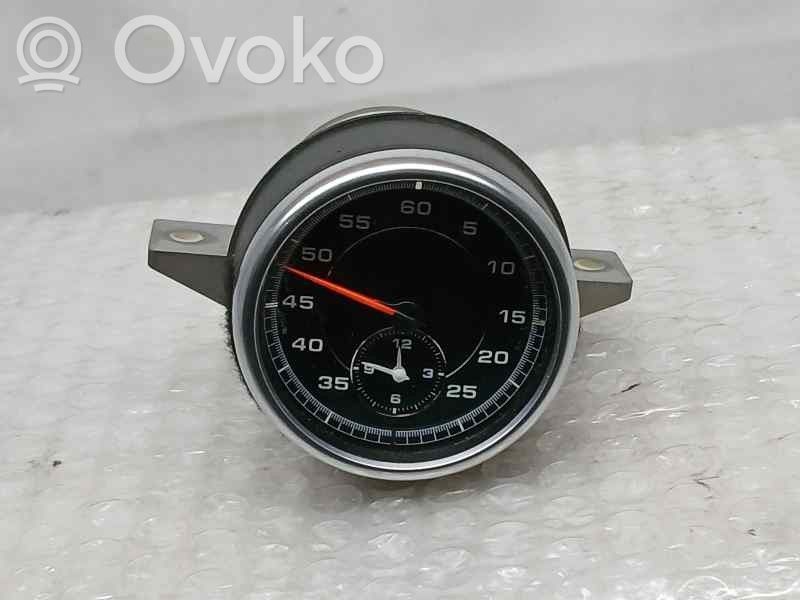 Porsche Macan (95B) Clock 