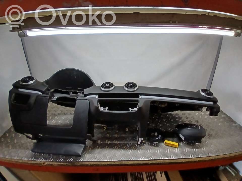 Audi A3 S3 8V Airbag set with panel 