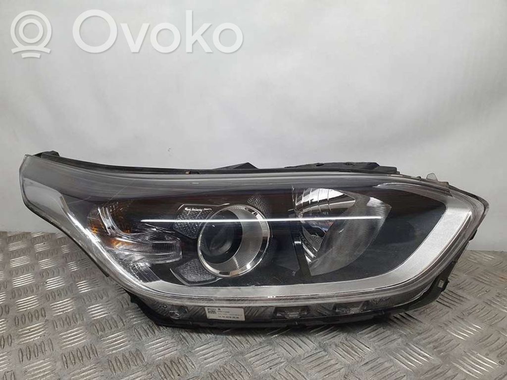 KIA Ceed Headlight/headlamp 