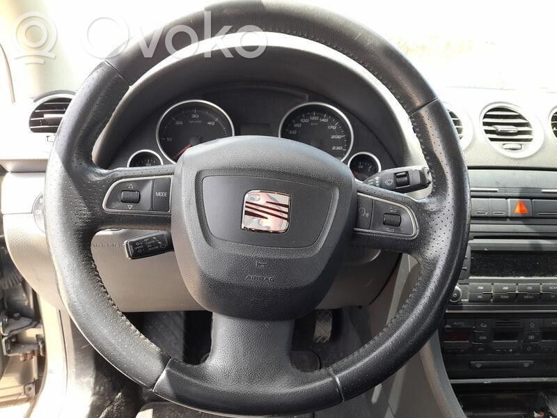 Seat Exeo (3R) Ohjauspyörä 