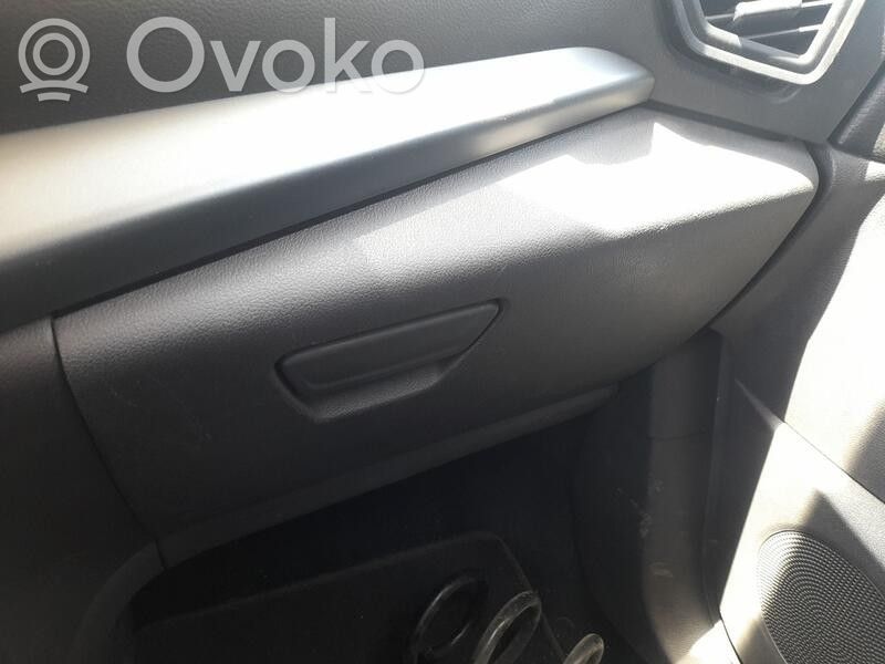 Ford Kuga II Guantera 