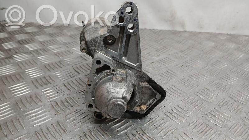 Anlasser   233000557R,M000TD0372ZE