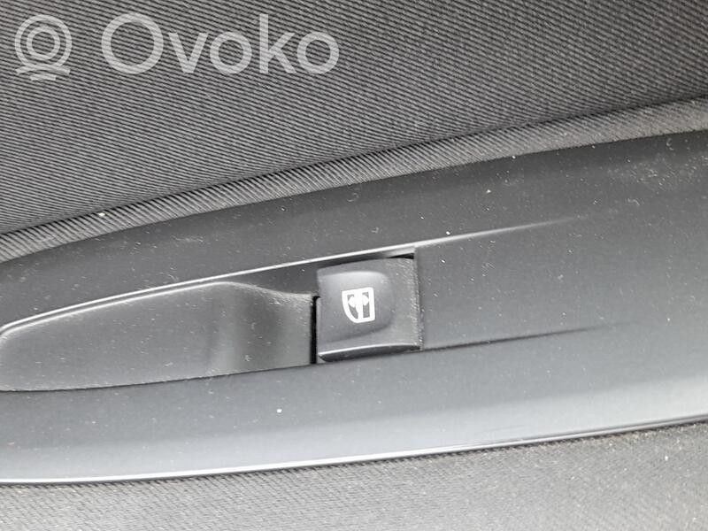 Renault Megane IV Interruttore di controllo dell’alzacristalli elettrico