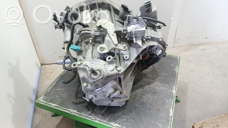Nissan Juke I F15 Scatola del cambio manuale a 5 velocità