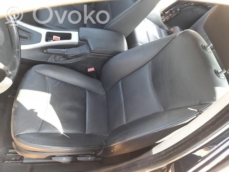 Asiento delantero del conductor