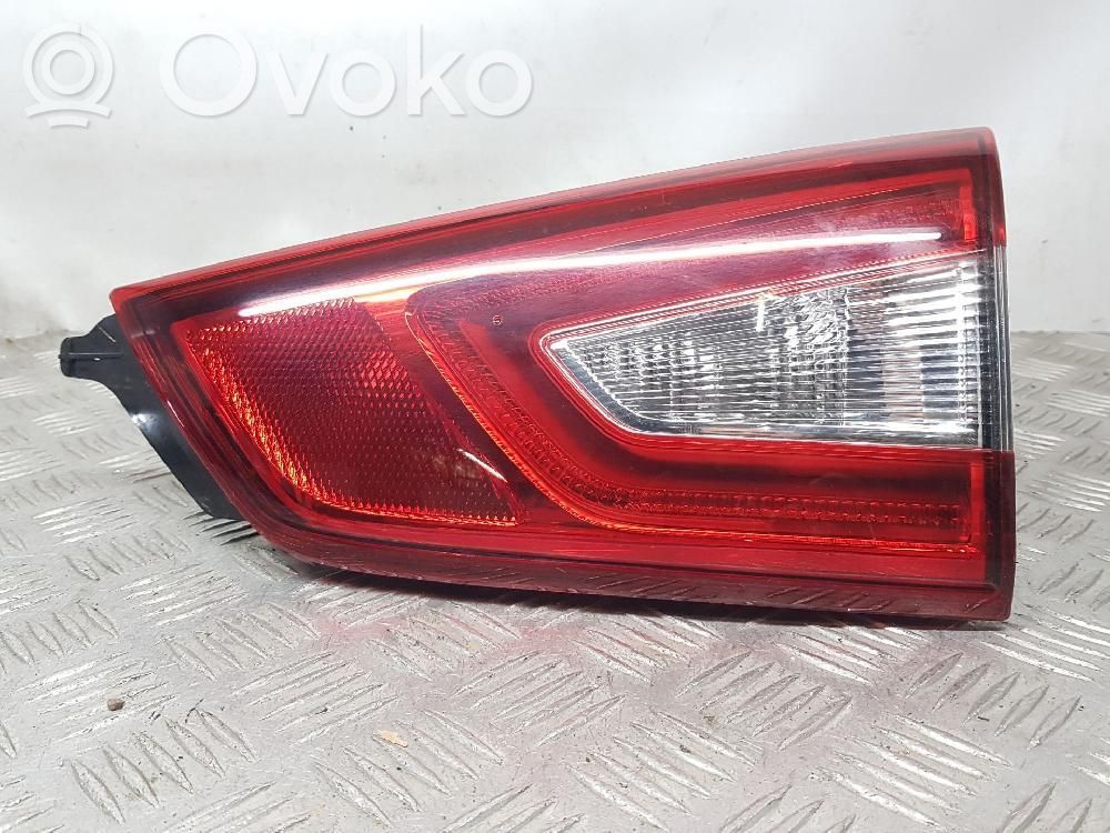 Nissan Qashqai Luci posteriori del portellone del bagagliaio