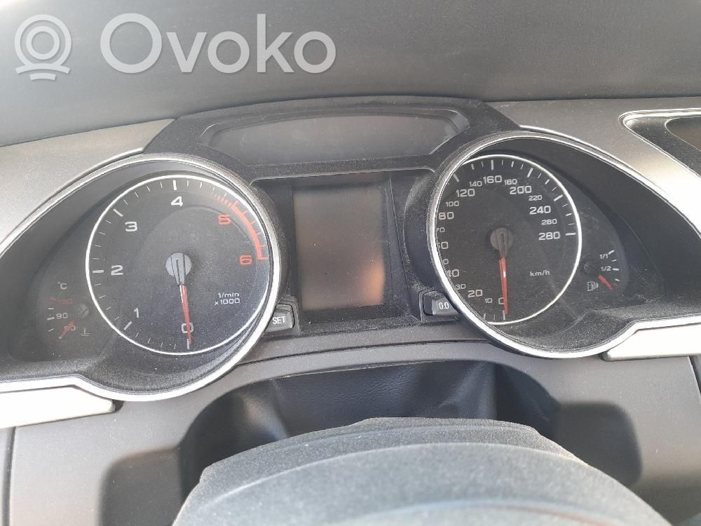Audi A5 8T 8F Vitezometru (grup de instrumente) 