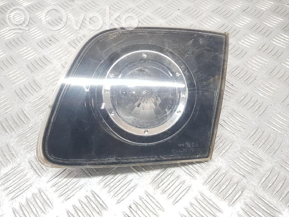 Mazda 3 I Takaluukun takavalot 