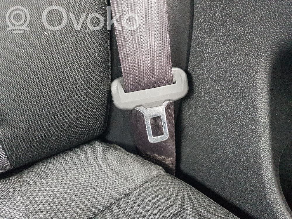 KIA Ceed Cinturón trasero 