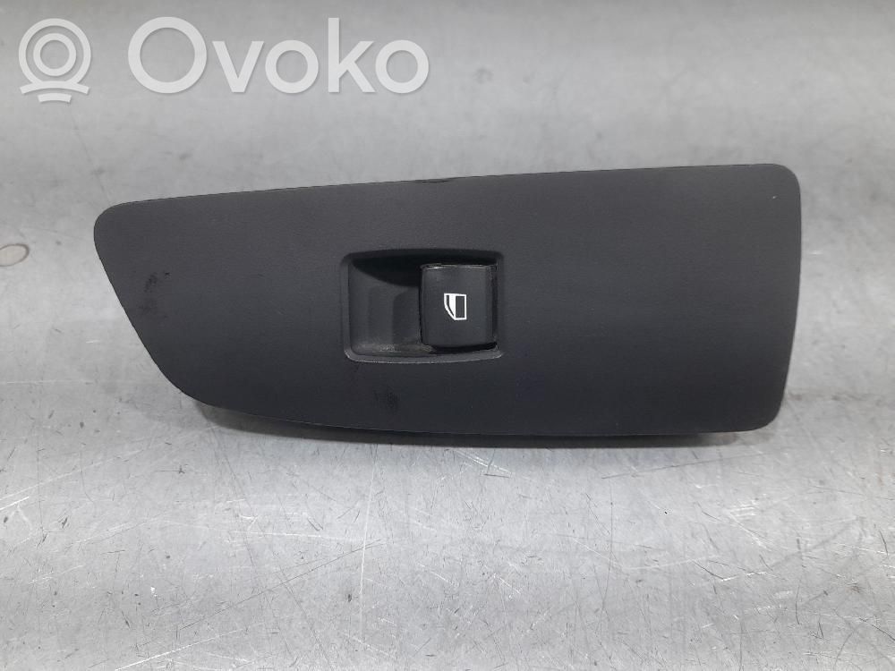 BMW 1 E81 E87 Electric window control switch 