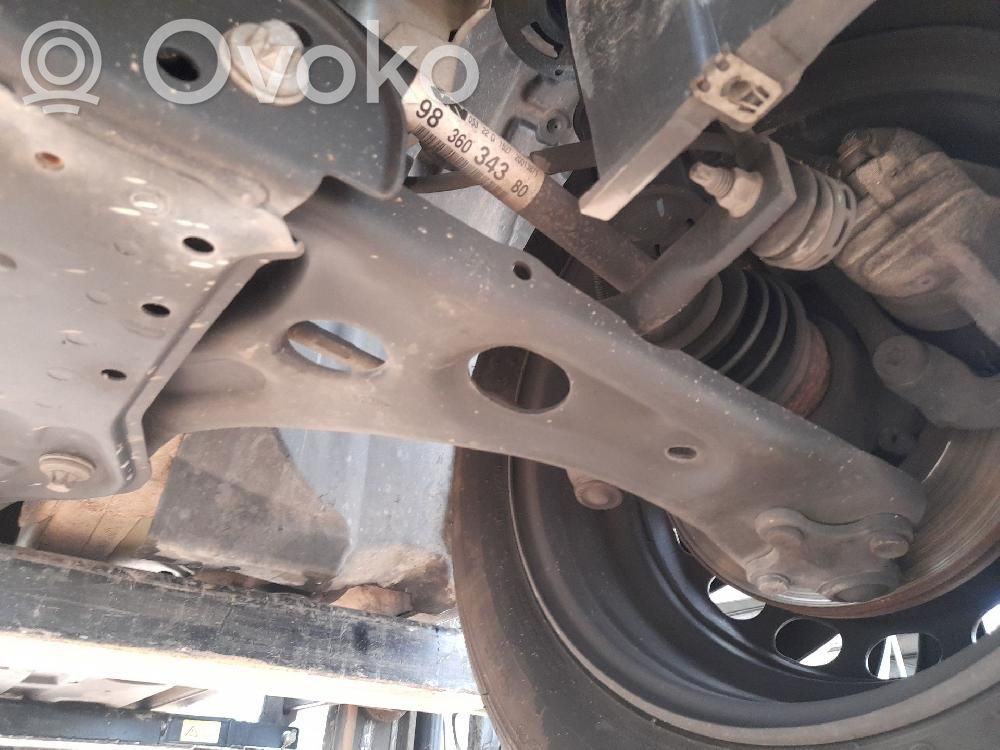 Peugeot 208 II Braccio di controllo sospensione anteriore inferiore/braccio oscillante