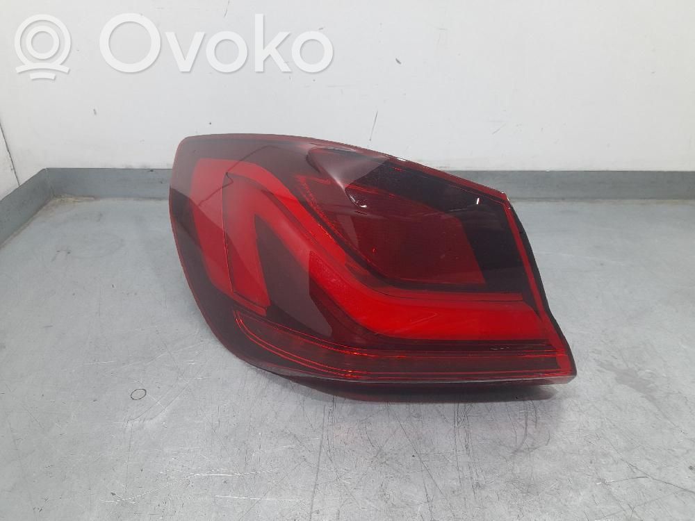 Lampa tylna   63215A55FB702