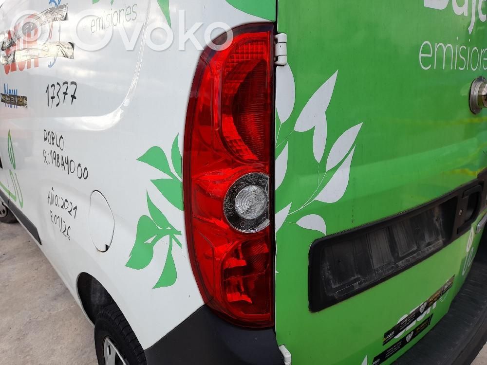 Fiat Doblo Luci posteriori