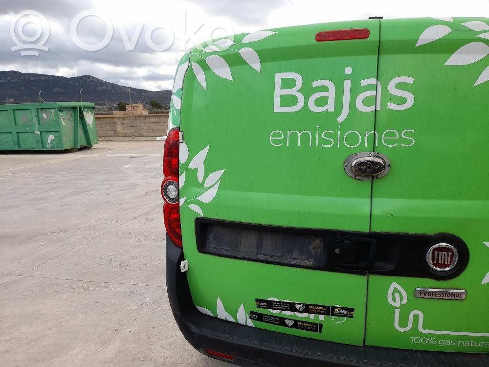 Fiat Doblo Puerta trasera 