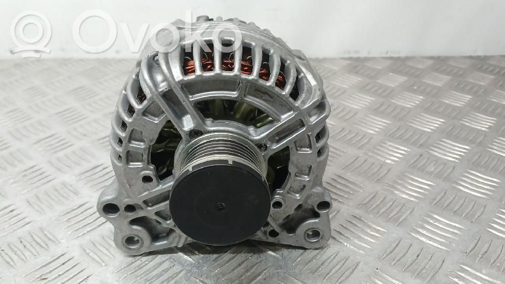 Alternador   03C903025F,0124525200
