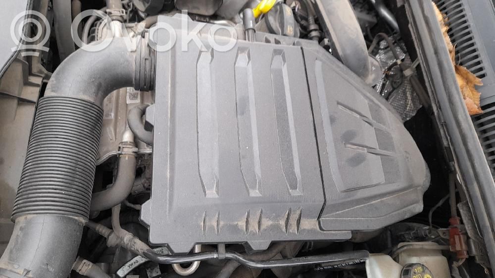 Volkswagen Polo VI Gruppo supporto alloggiamento del filtro dell’aria 