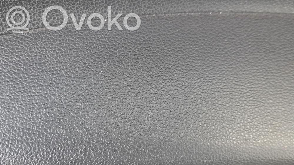 Volkswagen Polo VI Macara ușă față cu motor 