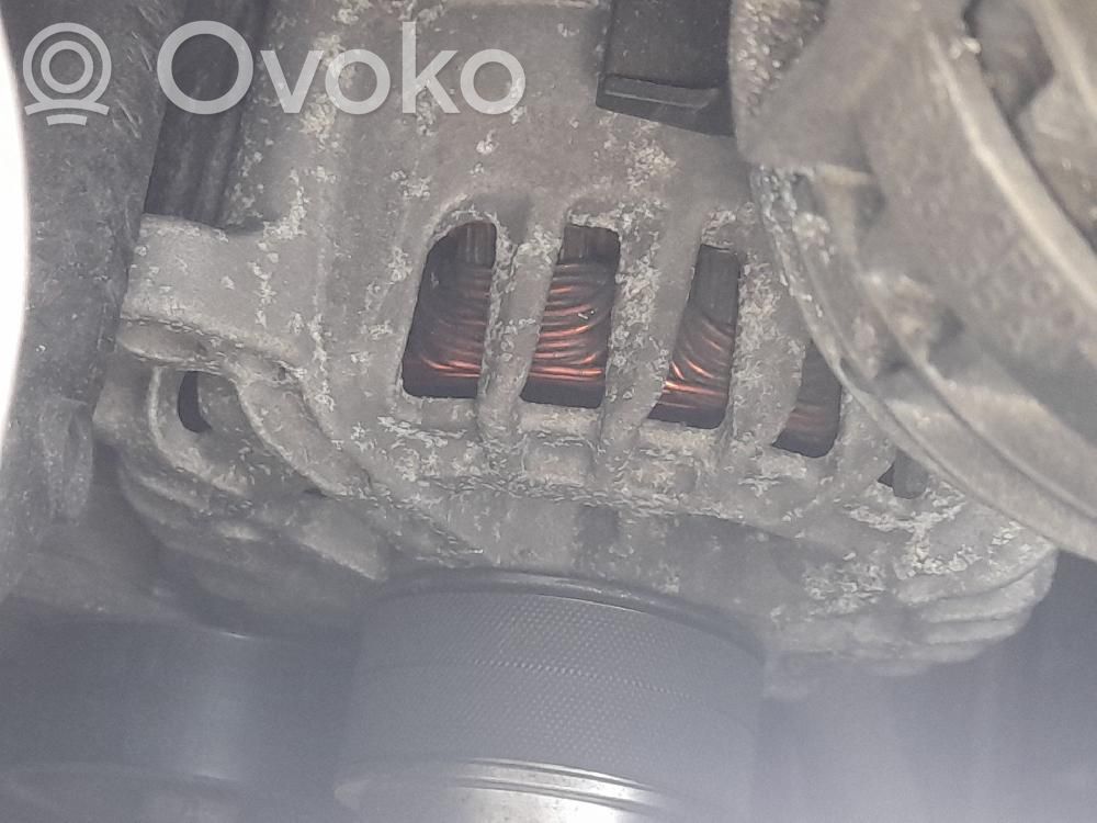 Alternador   04E903015G