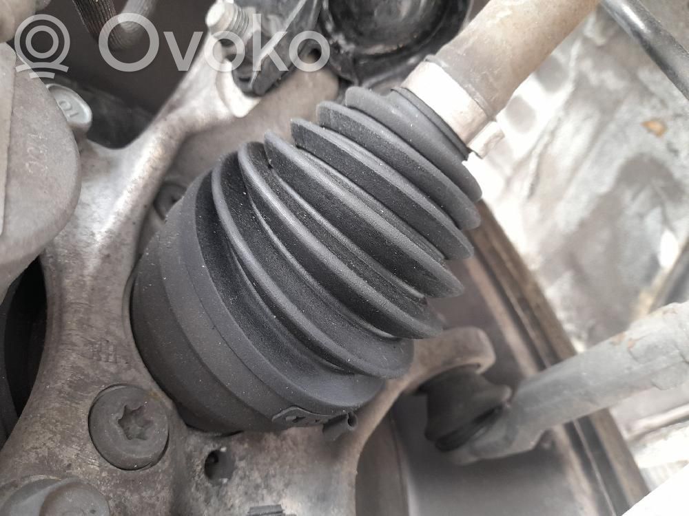 Eje de transmisión delantero   49501G5000