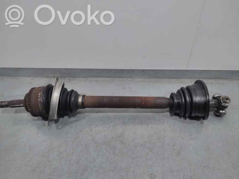 Etuvetoakseli   8200168513