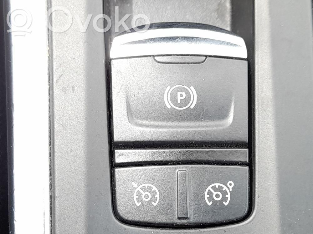 Renault Megane IV Frein à main / assemblage du levier